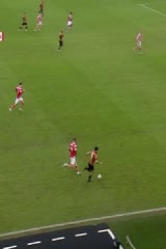 足总杯第三轮比赛 赫尔城VS唐卡斯特 20250112